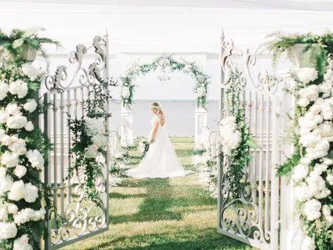 This North Carolina Waterfront Venue is Making Wedding Dreams a Reality - Neuse Breeze (Havelock)